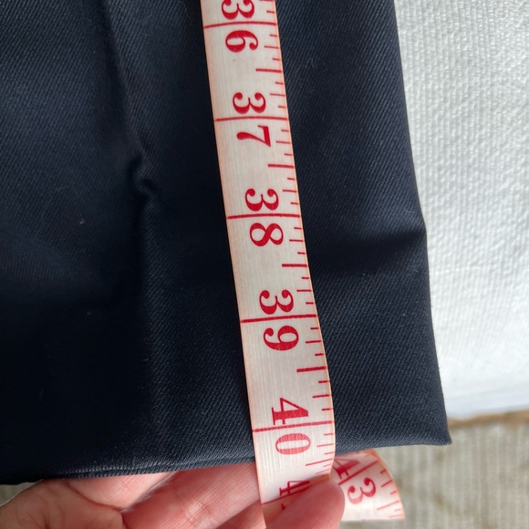 Very dark navy blue. Zara pants size M. - Picture 8 of 10